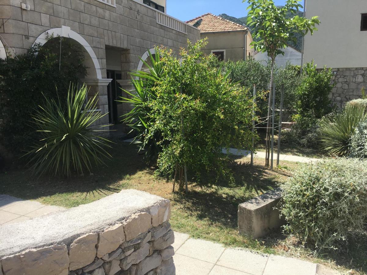 Apartmani Domenika Žuljana Exterior foto